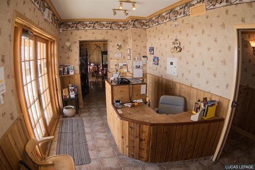 Inn Au Poste De Traite 3*